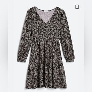 Kaileigh brand Magdalena Long Sleeve Knit Tiered Dress, size medium